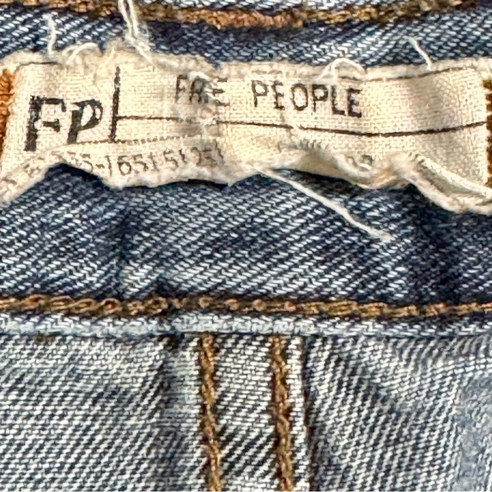 Free People Distressed High Rise Step Hem Button Fly Cutoff Frayed Hem Shorts - Picture 7 of 9
